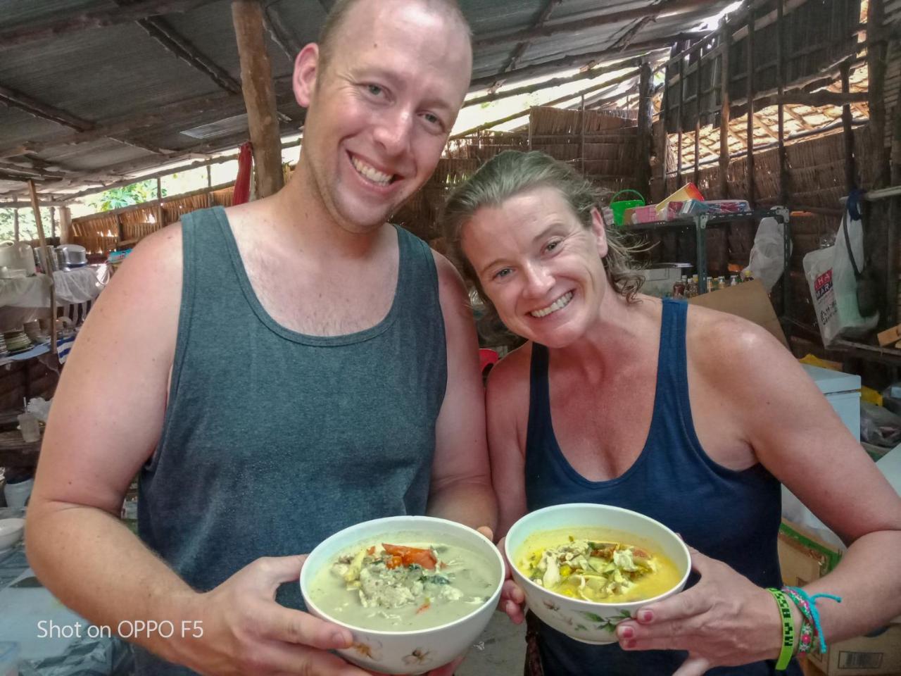 Отель Mr. Chuoi Bar And Hut Ko Phra Thong Экстерьер фото